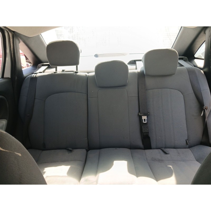 Recambio de asiento trasero para fiat linea (110) dynamic referencia OEM IAM   