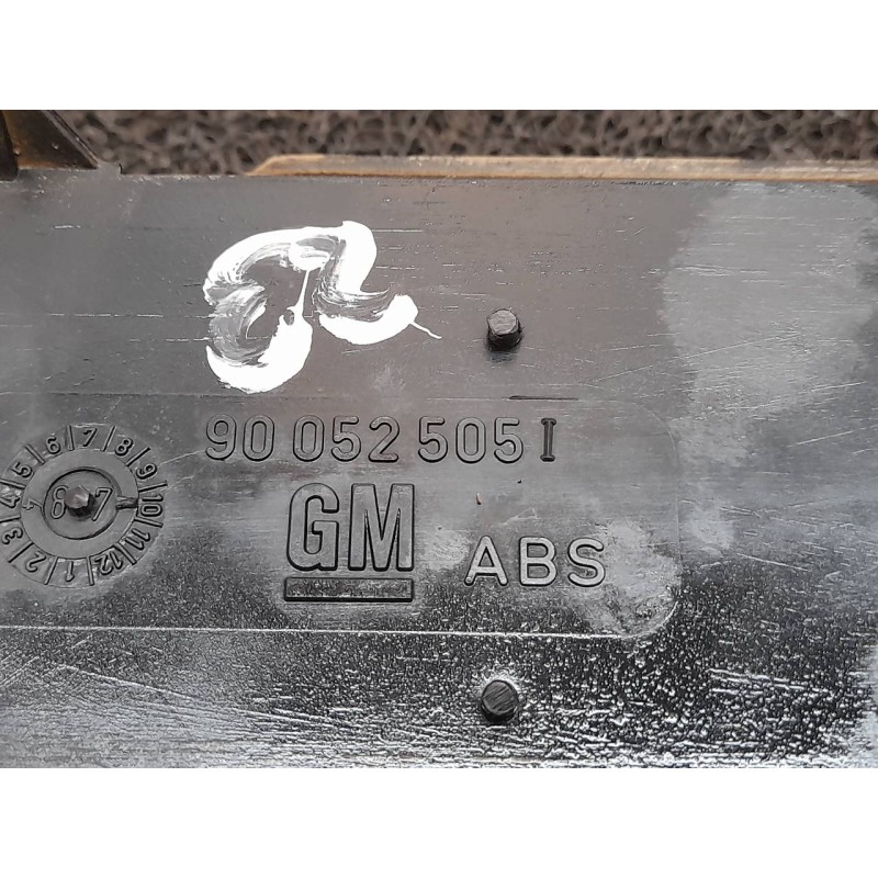 Recambio de rejilla delantera para opel kadett d sr berlina referencia OEM IAM 90052505 5