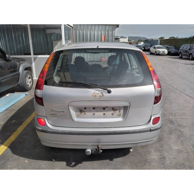 nissan almera tino (v10m) del año 2003