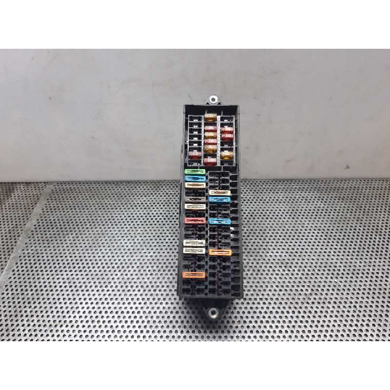 Recambio de caja reles / fusibles para seat toledo (5p2) 1.9 tdi referencia OEM IAM 1K0937049T  