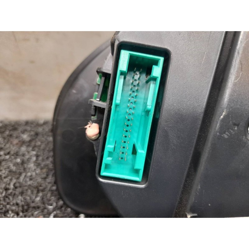 Recambio de cuadro instrumentos para volkswagen passat berlina (3b3) highline referencia OEM IAM 3B0920827A 110080198002 VDO 3