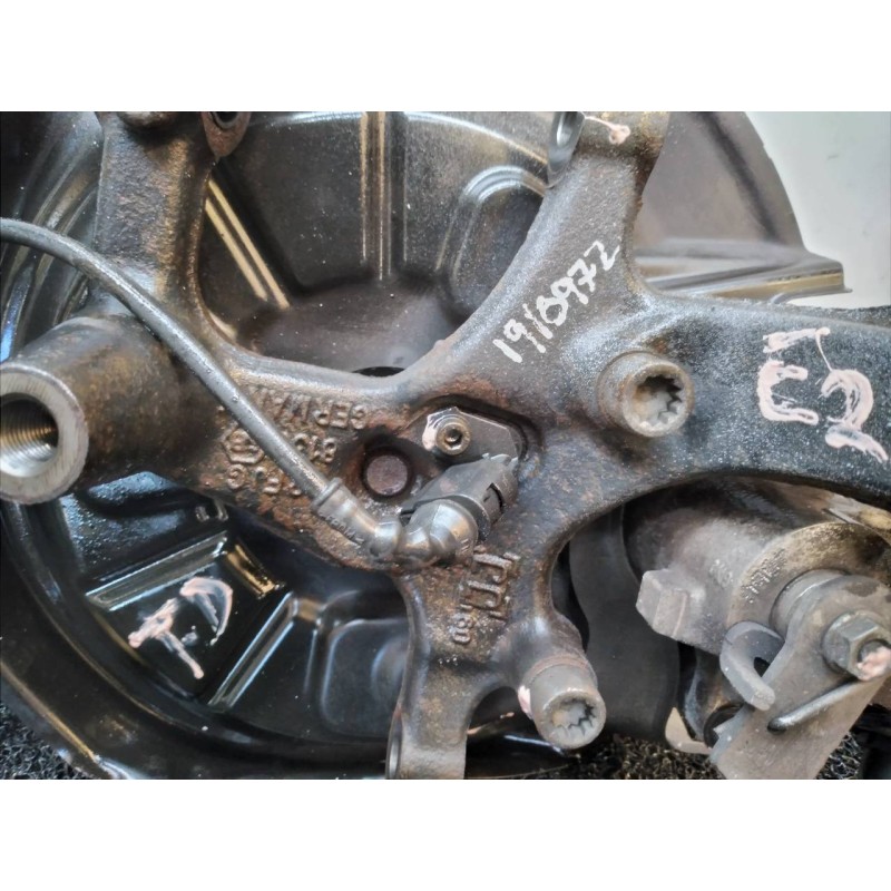 Recambio de mangueta trasera derecha para volkswagen golf vi (5k1) advance referencia OEM IAM - Blanco 2