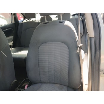 ASIENTO DELANTERO IZQUIERDO 