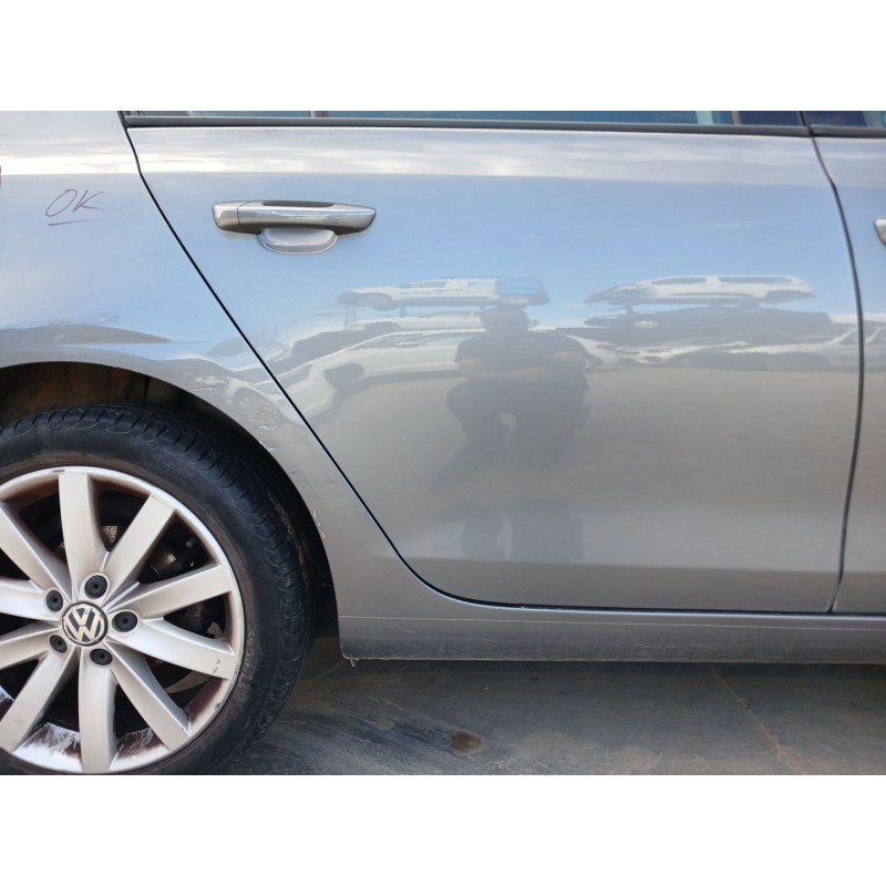 Recambio de puerta trasera derecha para volkswagen golf vi (5k1) 2.0 tdi referencia OEM IAM - Gris 2