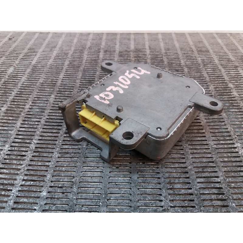 Recambio de centralita airbag para geo tracker 1.6 referencia OEM IAM 3891070E10 16212419 AS6541K252260190 2