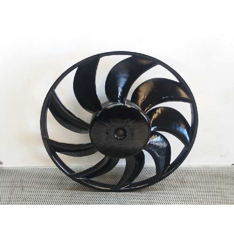 Recambio de electroventilador para nissan interstar (x70) caja cerrada, l 1h1, batalla corta 2,8t referencia OEM IAM EM106610T45 - Blanco