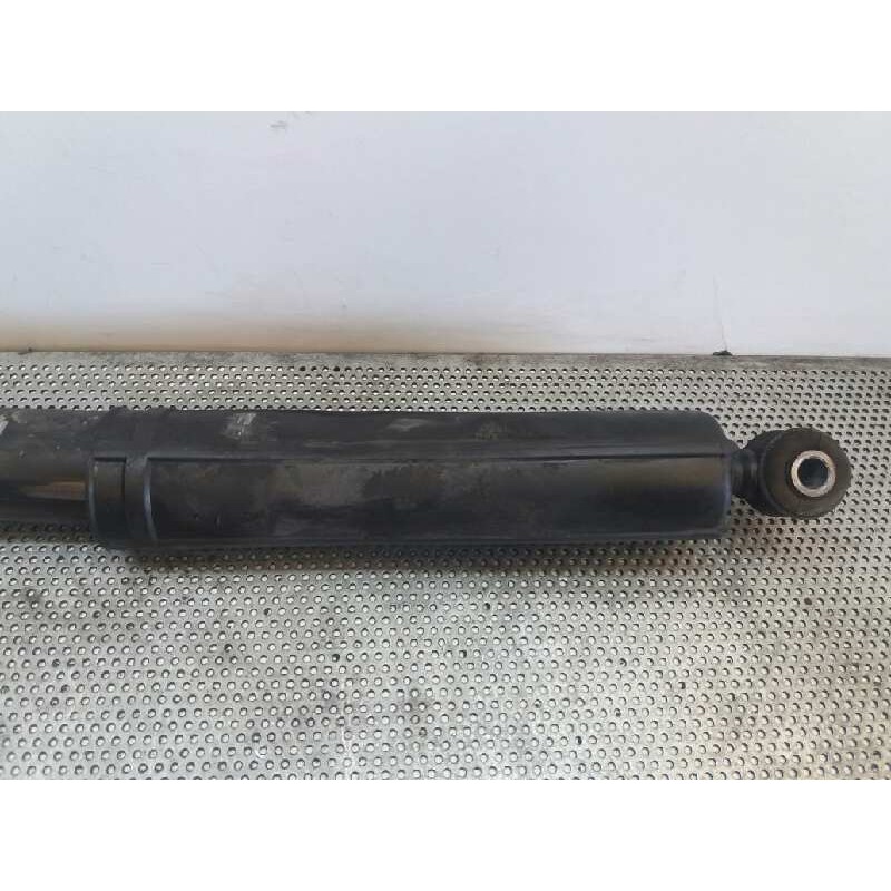 Recambio de amortiguador trasero derecho para nissan interstar (x70) caja cerrada, l 1h1, batalla corta 2,8t referencia OEM IAM - Blanco 2
