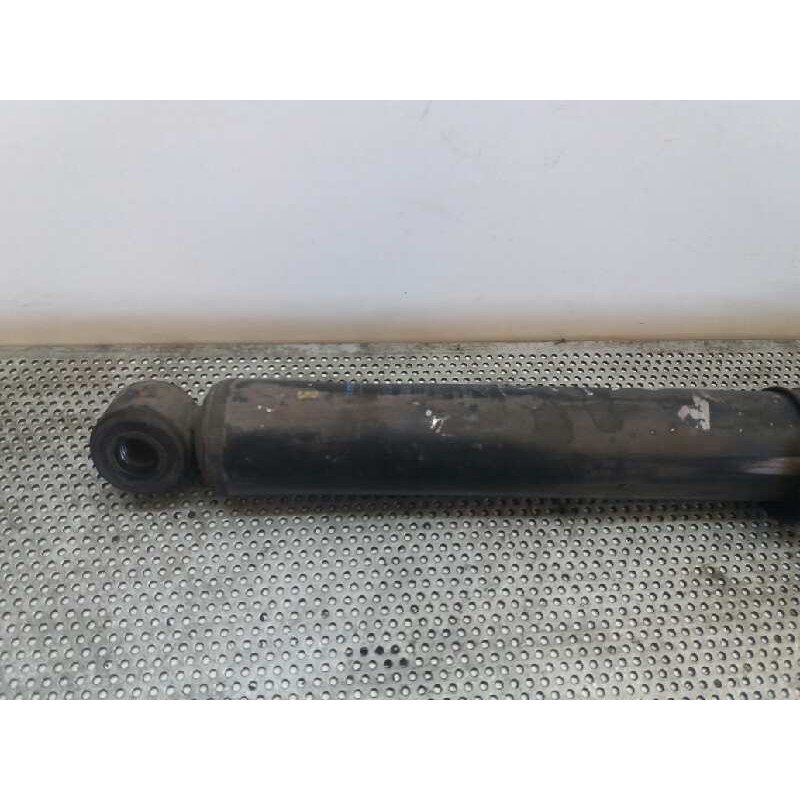 Recambio de amortiguador trasero derecho para nissan interstar (x70) caja cerrada, l 1h1, batalla corta 2,8t referencia OEM IAM - Blanco 3