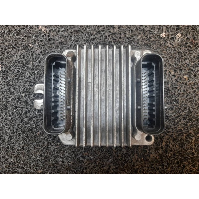 Recambio de centralita motor uce para opel vectra b berlina comfort referencia OEM IAM 09364599  