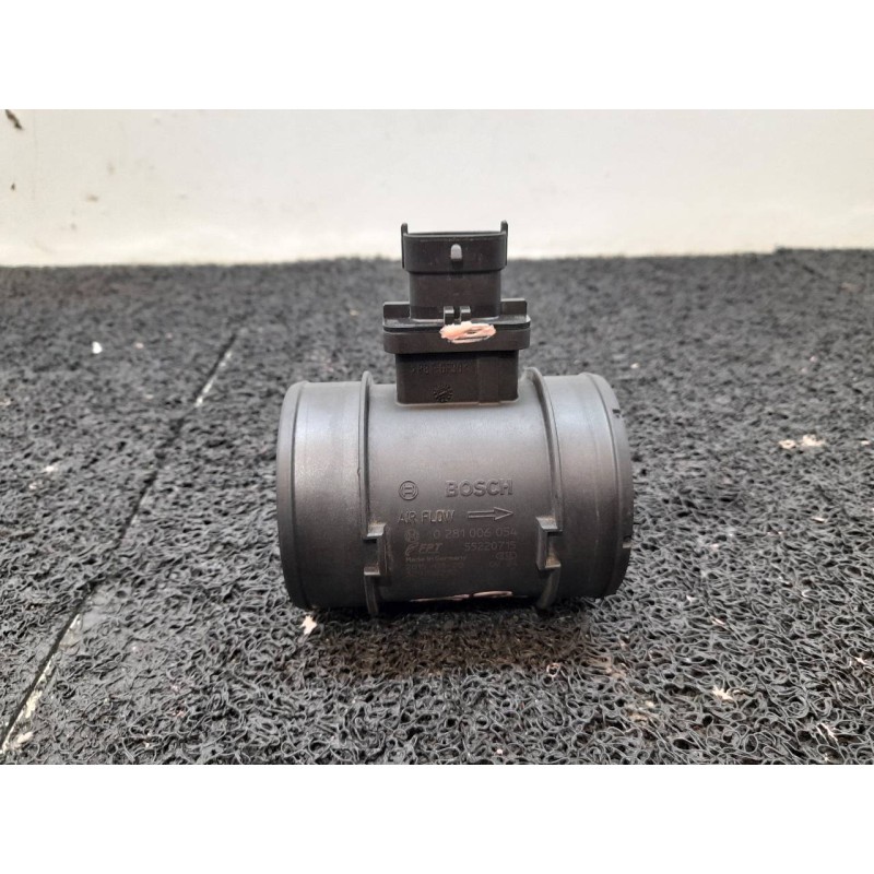 Recambio de caudalimetro para fiat doblo ii cargo (263) furgón base referencia OEM IAM 0281006054 55220715 BOSCH