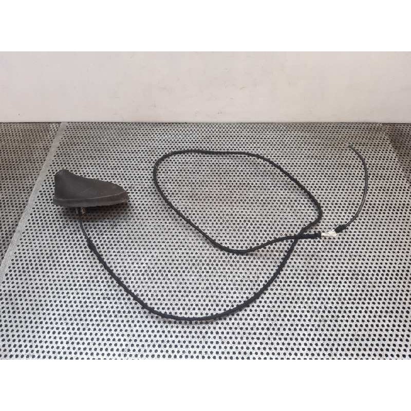 Recambio de base de antena para peugeot 207 xs referencia OEM IAM 9651423580  