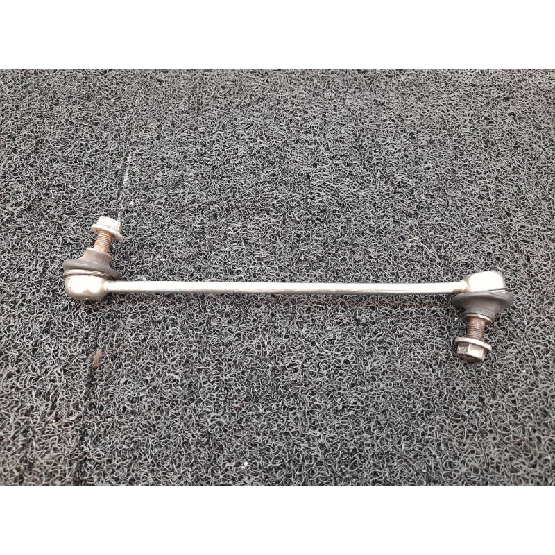 Recambio de bieleta estabilizadora delantera derecha para dodge caliber sxt referencia OEM IAM   