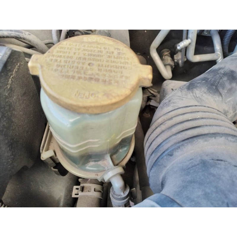 Recambio de deposito servo para subaru tribeca b9 limited referencia OEM IAM   