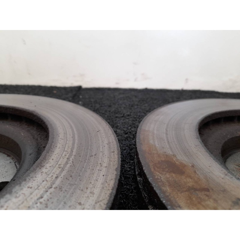 Recambio de disco freno delantero para dodge caliber sxt referencia OEM IAM - Blanco 3
