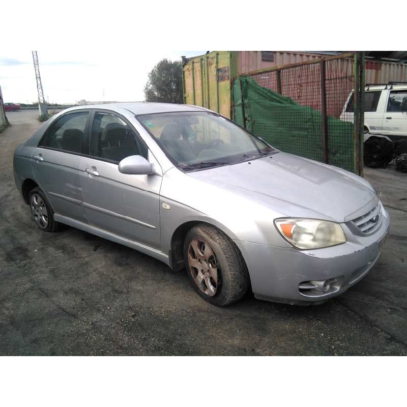kia cerato del año 2004