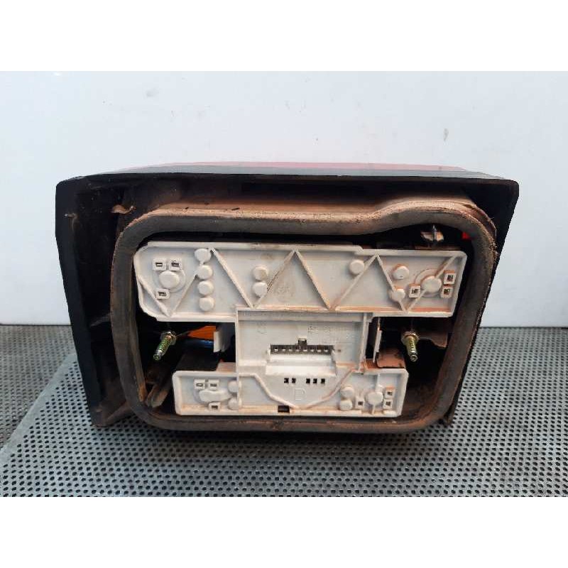 Recambio de piloto trasero derecho para renault 19 1.4 referencia OEM IAM - Rojo 3