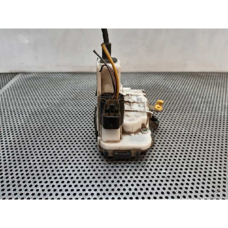 Recambio de cerradura puerta delantera derecha para fiat panda (169) 1.2 8v emotion referencia OEM IAM 46842658 - Amarillo 5