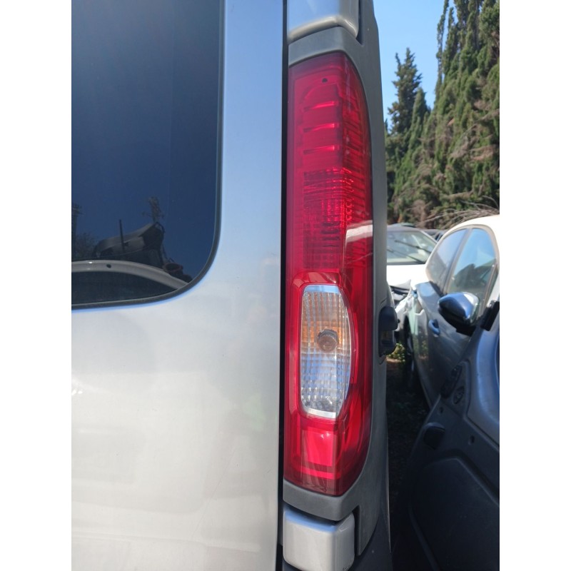 Recambio de piloto trasero derecho para opel vivaro furgón/combi (07.2006 =>) combi 2.7t l1h1 referencia OEM IAM   