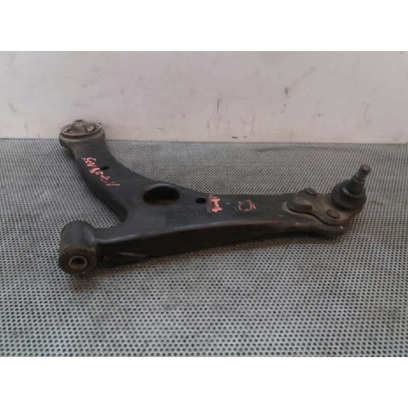 Recambio de brazo suspension inferior delantero izquierdo para toyota corolla verso (r1) 2.2 d-4d sol referencia OEM IAM 2