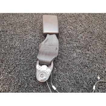 ENGANCHE CINTURON TRASERO CENTRAL 33318AEU36 