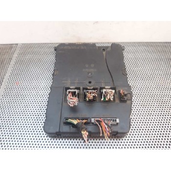 CAJA RELES / FUSIBLES 8200351182 S118400150C 
