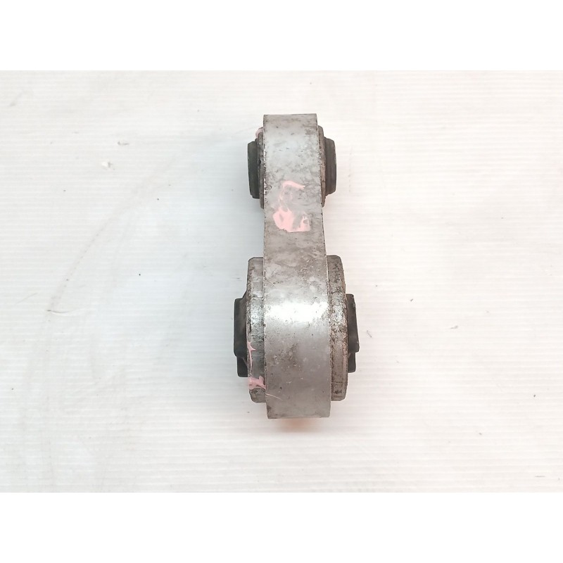 Recambio de soporte motor trasero para nissan primastar (x83) combi 6 asientos batalla 2,78t referencia OEM IAM 66683 003827 - Blanco 2