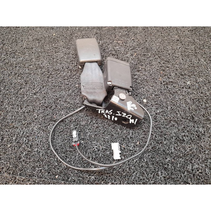 Recambio de enganche cinturon trasero izquierdo para opel crossland x innovation referencia OEM IAM 33218AEU36 32718AEU37 632332