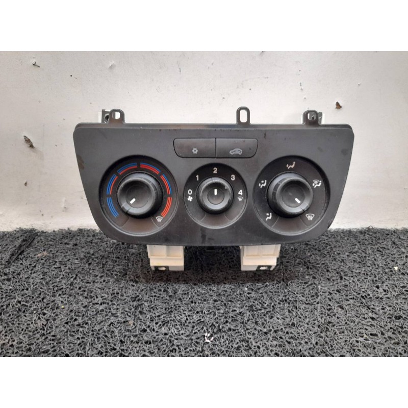 Recambio de mando calefaccion / aire acondicionado para fiat doblo ii cargo (263) furgón base referencia OEM IAM 735605075  