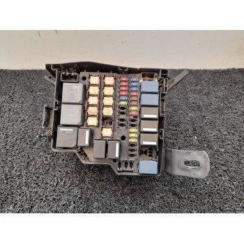 CAJA RELES / FUSIBLES 8V5114B144BA 