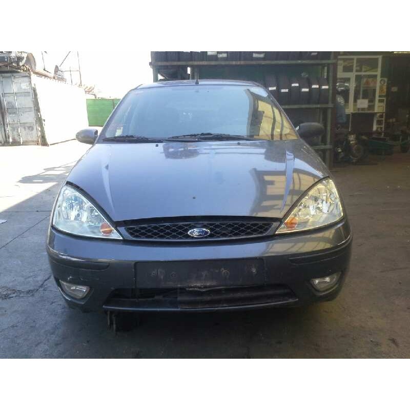 ford focus berlina (cak) del año 2001