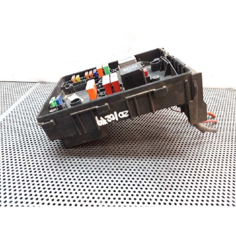 Recambio de caja reles / fusibles para skoda octavia berlina (1z3) elegance referencia OEM IAM 0842517207E - Blanco 6