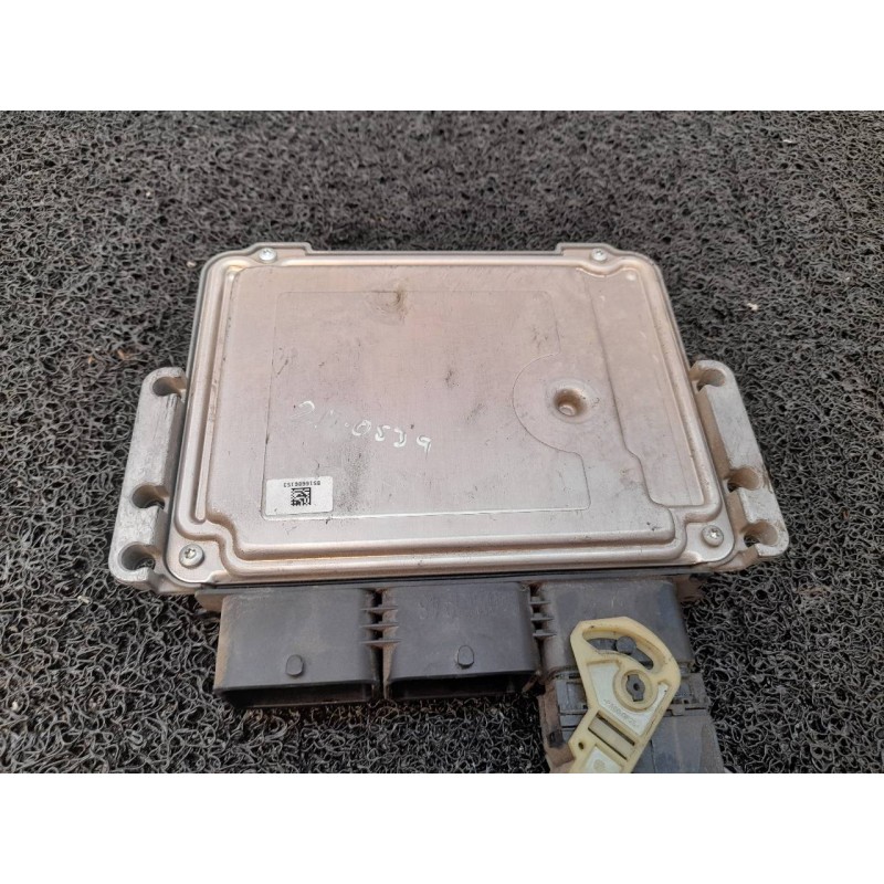 Recambio de centralita motor uce para ford fiesta (cb1) trend referencia OEM IAM 0281017831 AV2112A650GC BOSCH 2