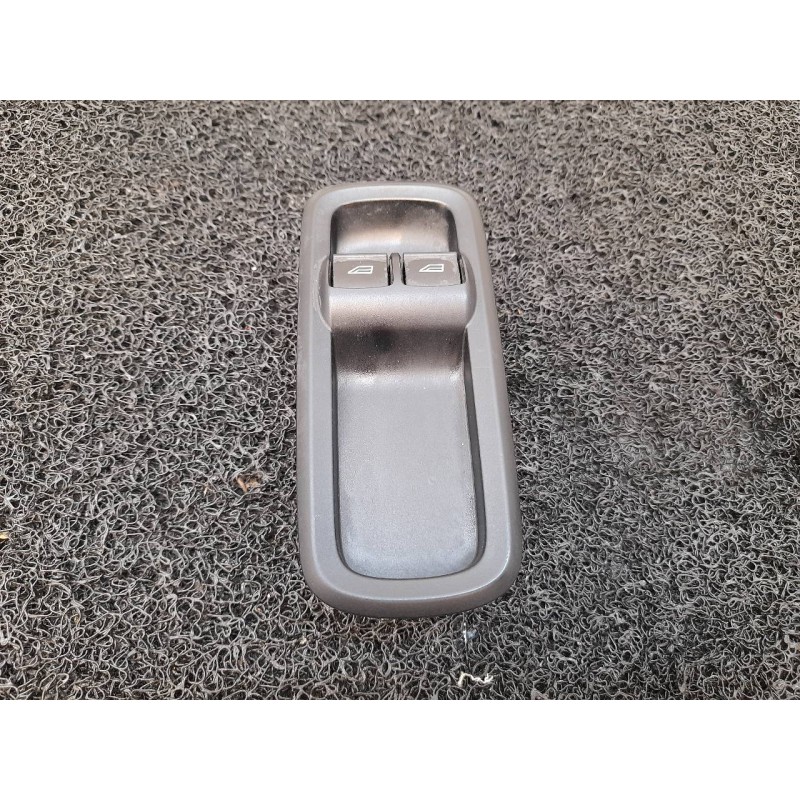 Recambio de mando elevalunas delantero izquierdo para ford fiesta (cb1) trend referencia OEM IAM 8A6T14A132AC  