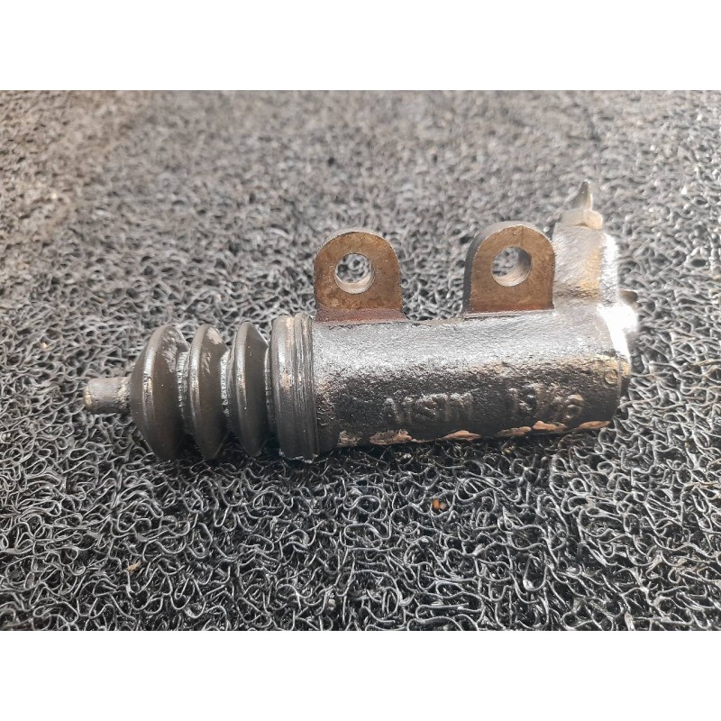 Recambio de bombin embrague para toyota corolla (e12) 2.0 d-4d linea sol berlina referencia OEM IAM - Negro 2