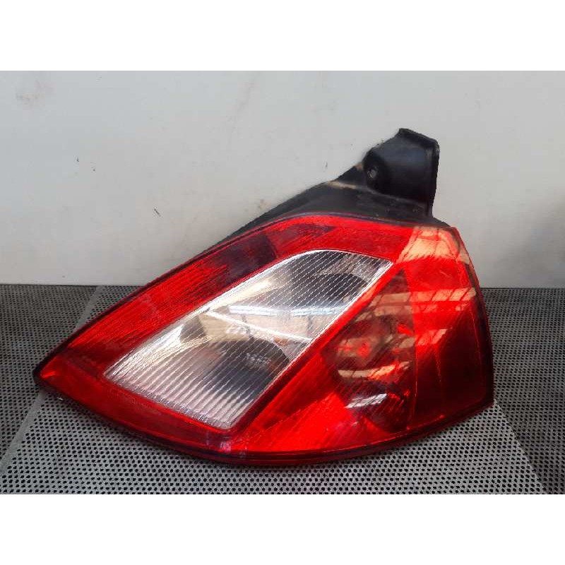 Recambio de piloto trasero derecho para renault megane ii berlina 5p confort authentique referencia OEM IAM   