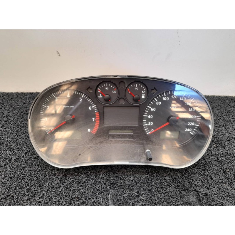 Recambio de cuadro instrumentos para seat leon (1m1) stella referencia OEM IAM 1M0920800A 110080012002 