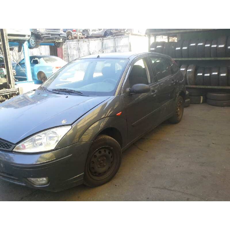 ford focus berlina (cak) del año 2001