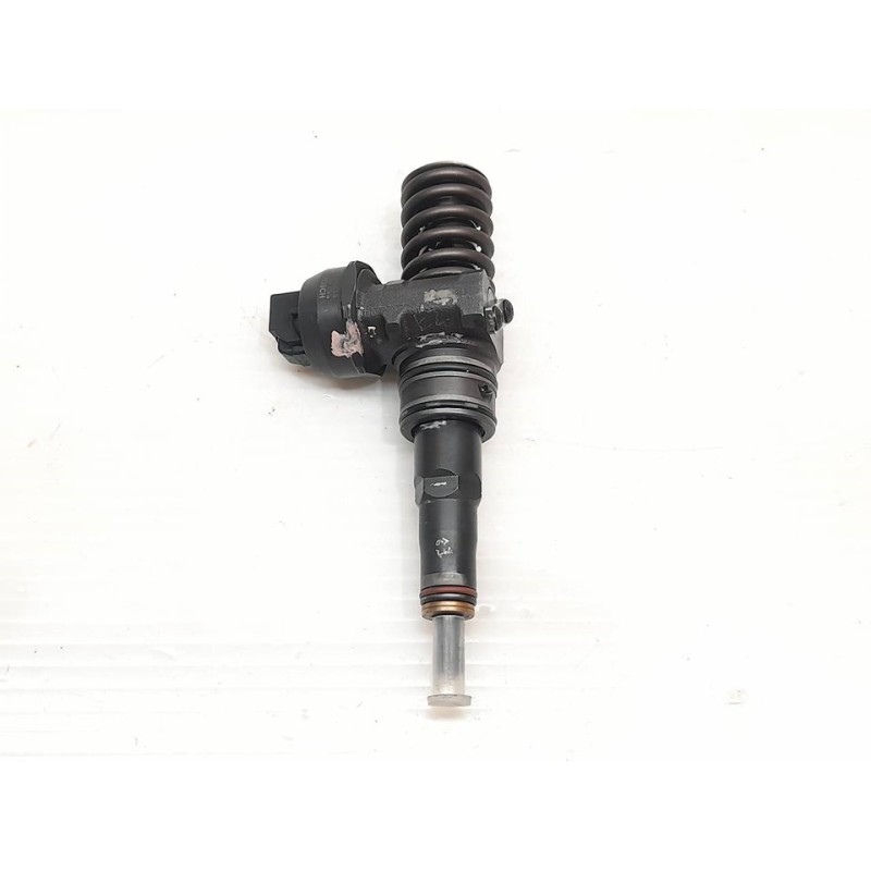 Recambio de inyector para seat ibiza (6l1) hit referencia OEM IAM 0414720215 038130073AG 