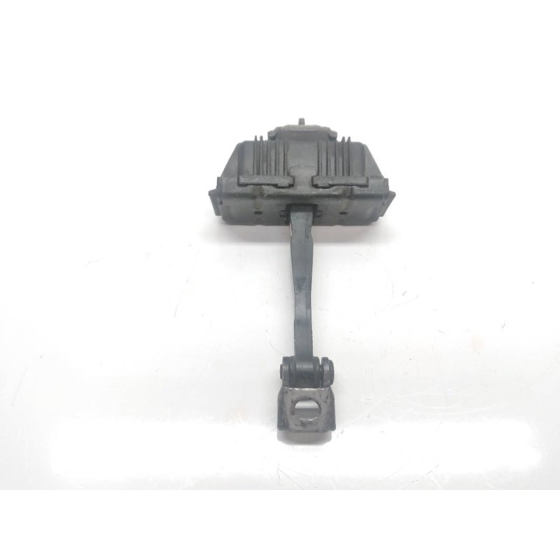 Recambio de retenedor puerta delantera derecha para bmw serie 3 berlina (e90) 320d referencia OEM IAM 7060189  