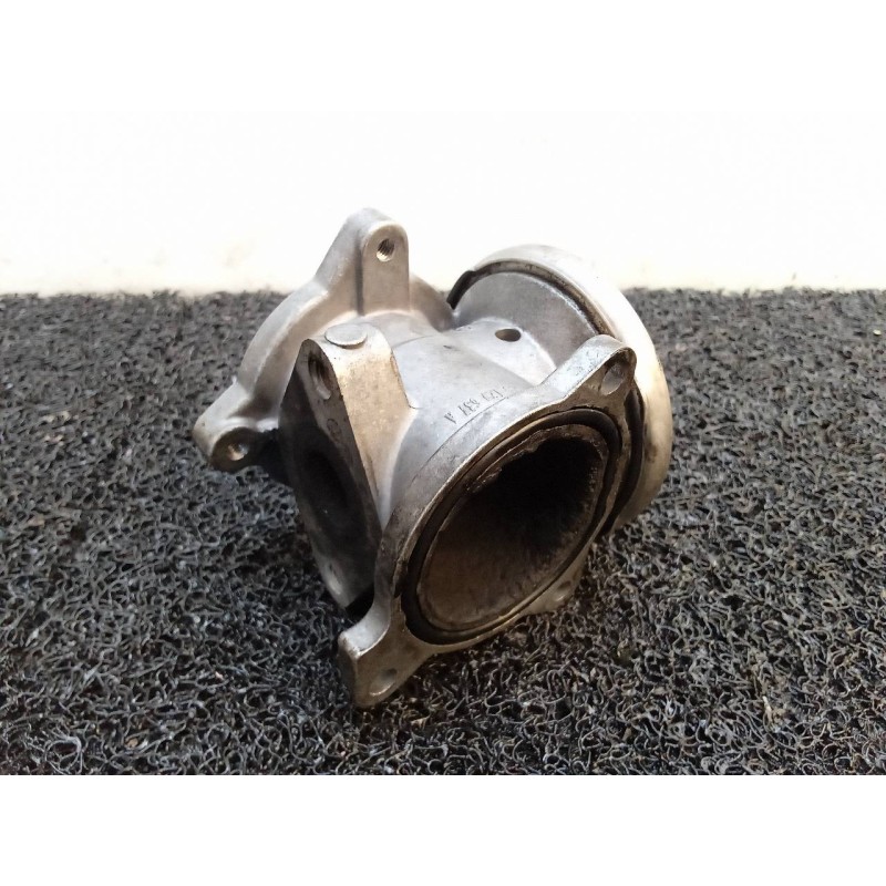 Recambio de valvula egr para seat ibiza (6l1) hit referencia OEM IAM 045131501K 123716028 2