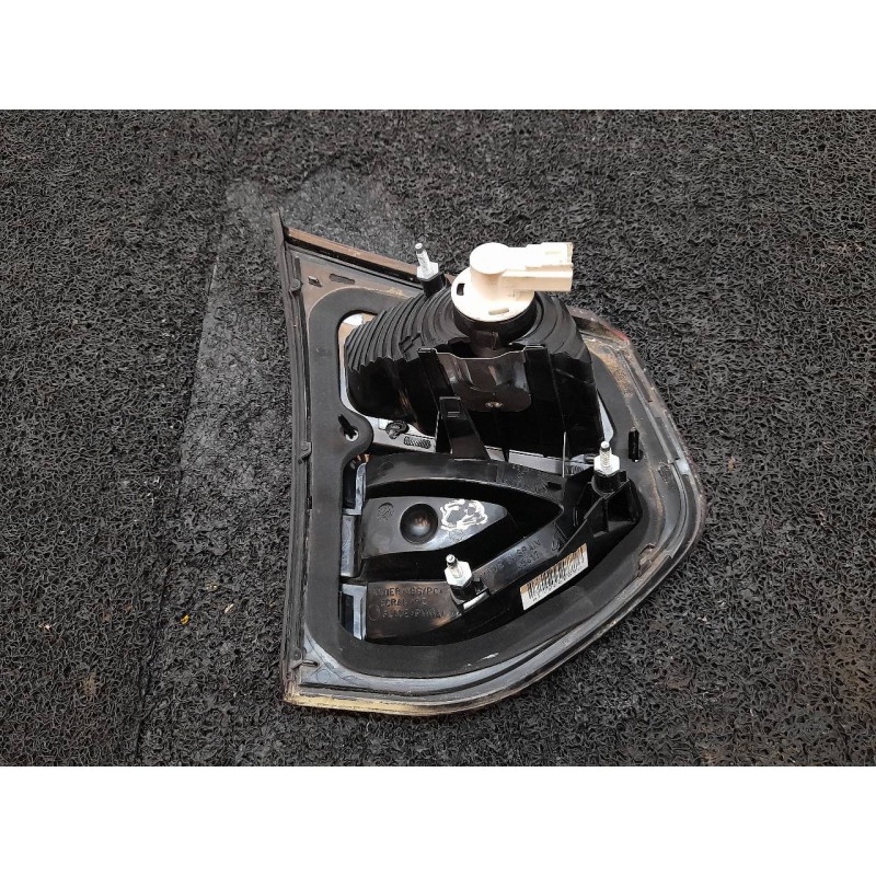 Recambio de piloto trasero derecho interior para citroën c4 picasso millenium referencia OEM IAM 9673164980 2