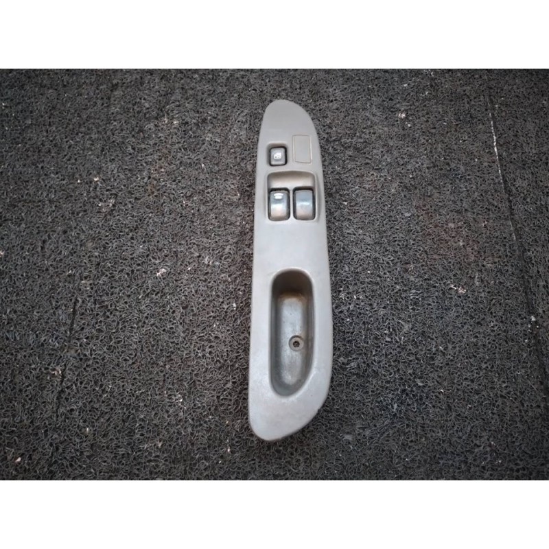Recambio de mando elevalunas delantero izquierdo para mitsubishi colt (cj0) 1300 glx referencia OEM IAM 755773X1  