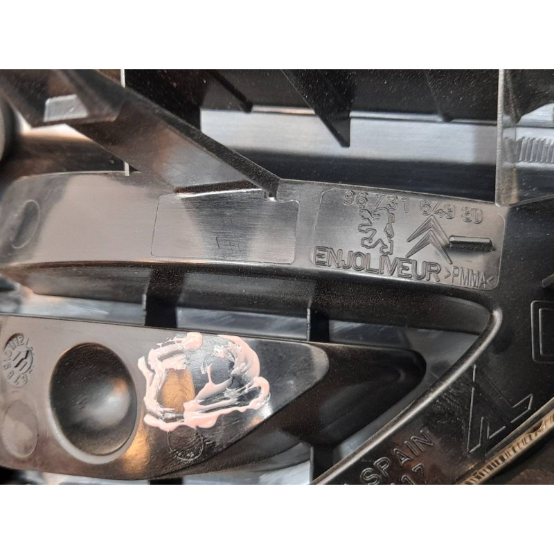 Recambio de piloto trasero derecho interior para citroën c4 picasso millenium referencia OEM IAM 9673164980 3