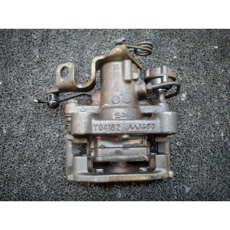 Recambio de pinza de freno trasera derecha para citroën c4 picasso millenium referencia OEM IAM 0204Y04181  BOSCH 4