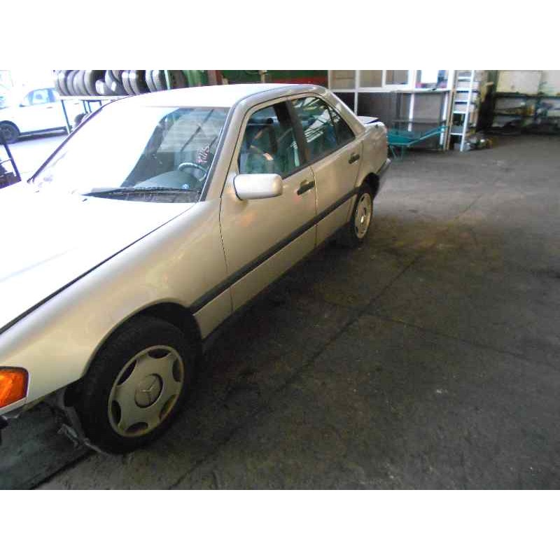 mercedes-benz clase c (w202) berlina del año 1995