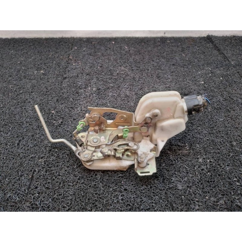 Recambio de cerradura puerta delantera derecha para mitsubishi colt (cj0) 1300 glx referencia OEM IAM   