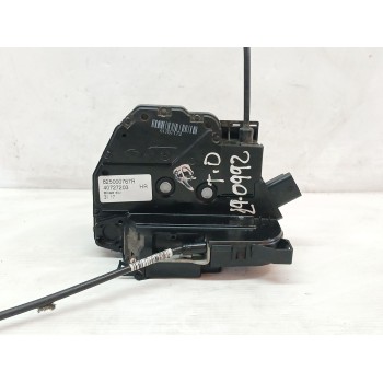 CERRADURA PUERTA TRASERA DERECHA 825000767R 