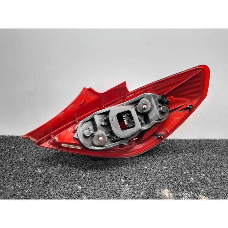Recambio de piloto trasero izquierdo para opel corsa d sport referencia OEM IAM 13186650 - Rojo 2