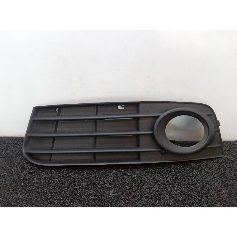Recambio de rejilla paragolpes izquierda para audi a4 ber. (b8) referencia OEM IAM  JUM22010434 