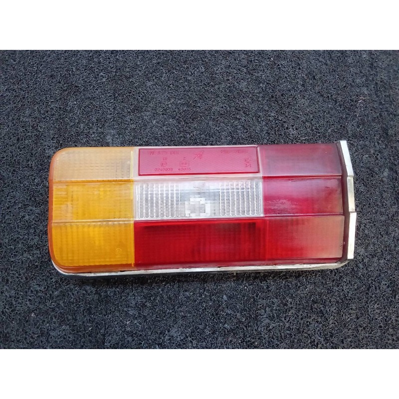 Recambio de piloto trasero izquierdo para lada niva ( 2121 / 21213 / 21214 / 21215 ) niva utility referencia OEM IAM 21063716041
